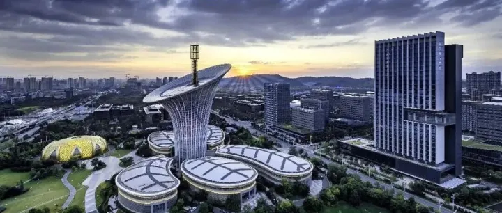 跨文化领导力｜没有实权，如何推动你的“外国老板”和同事？