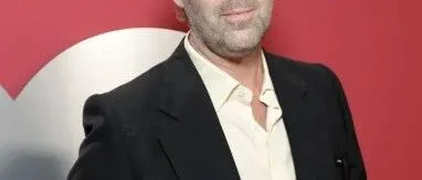 苹果UI设计<em>负责人</em>转<em>投</em>Meta