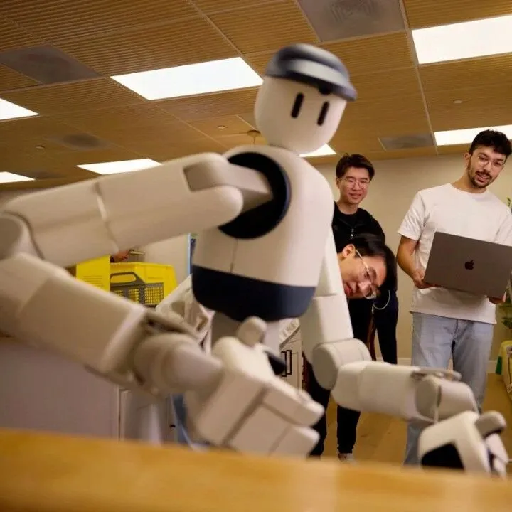 中产周末福音，家庭AI机器人即将解放双手？