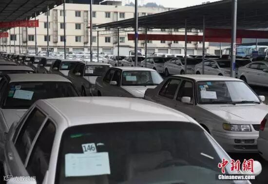 资料图:重庆一二手车市场