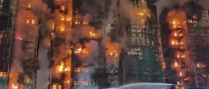 AI还原香港宏福苑大火：<em>遇到</em>这种火灾<em>该</em><em>怎么</em>逃生？