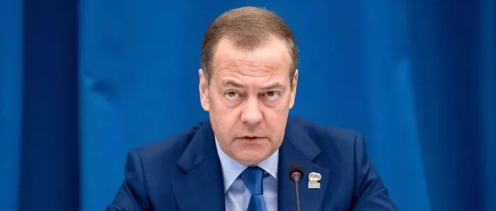 <em>梅</em><em>德</em>韦杰<em>夫</em>将访朝