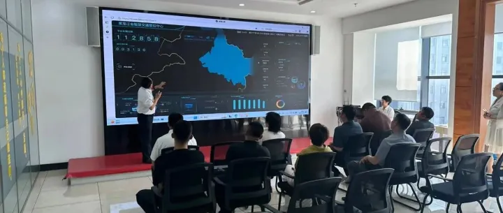 哈尔滨香坊区工商联带企业走进亚美智联，解锁发展新路径