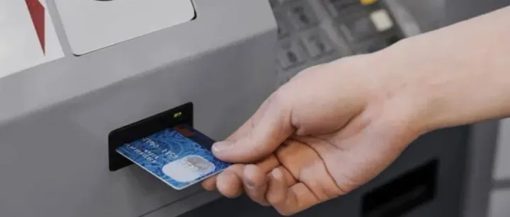 中国最严跨境汇款新规将实施 / 澳洲品牌信任度排名公布 / 澳洲多地启动双倍扣分 / 维州樱桃季推迟两周即将集中上市