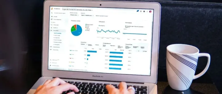 为什么你的 MySQL 重启后总是很慢？大概率是这个参数没设对