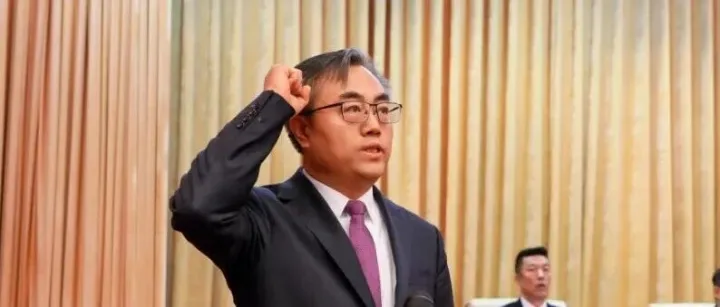 许心超任<em>北京</em>市<em>海淀</em>区代区长