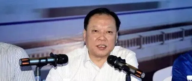 <em>曾</em>会<em>欣</em>，官宣被查