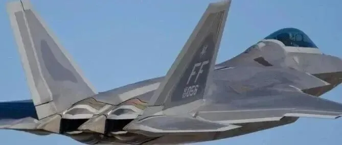 美想重启F22生产线，却发现东莞给它供零部件的工厂已倒闭！