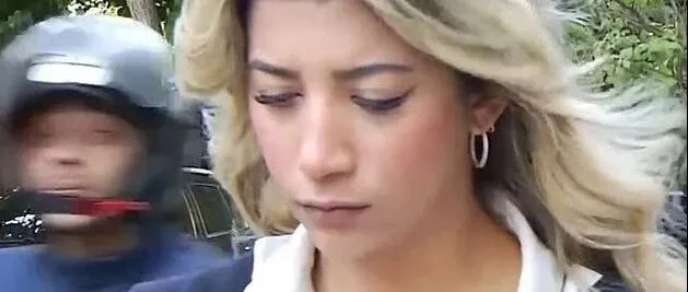 Reporter's Phone Almost Snatched While on a <em>Live</em> <em>Broadcast</em>