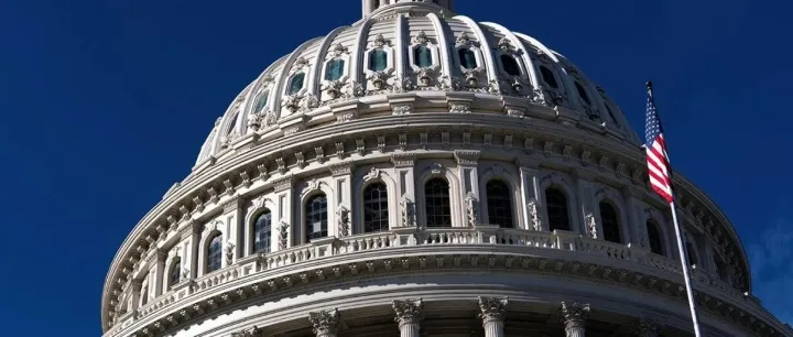 美PCE强化降息预期，是否纠结人民币破7？