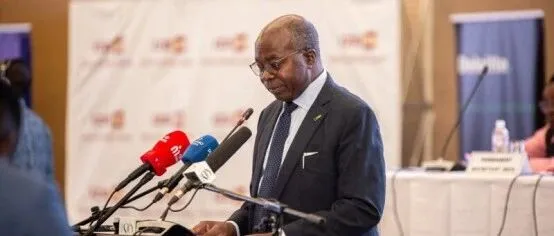 财政部长表示，赞比亚评级提升是由改革推动的，而非铜价上涨