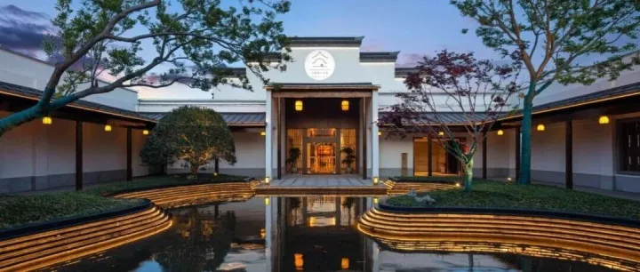 大额机票券上新！全新VOCO首促550！华住通兑可约大套房！