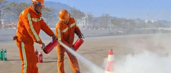 发生火灾<em>怎么办</em>？——公司消防实操训练<em>给出</em>“标准答案”