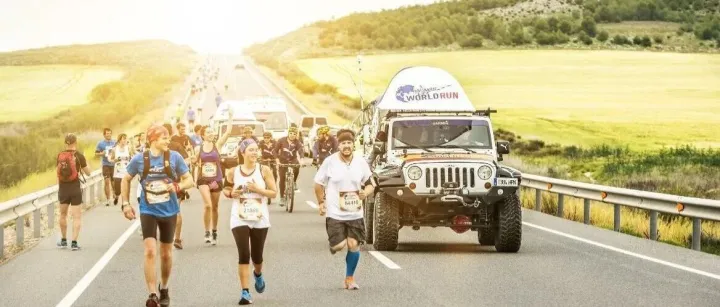 2025雷诺斯年度慈善跑圆满落幕｜凝聚团队力量，奔跑更有温度