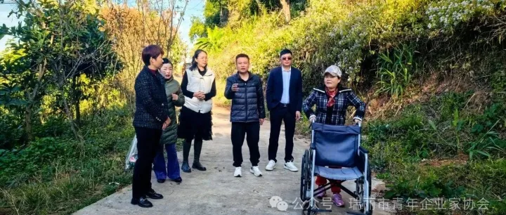 委员风采 || 有爱无碍，筑起生命的防护栏