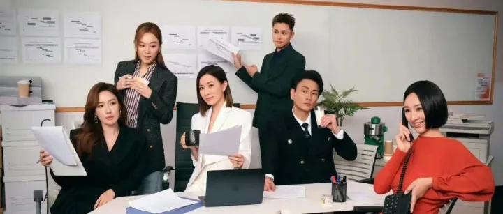 《新闻女王2》回归，社畜狠狠共情