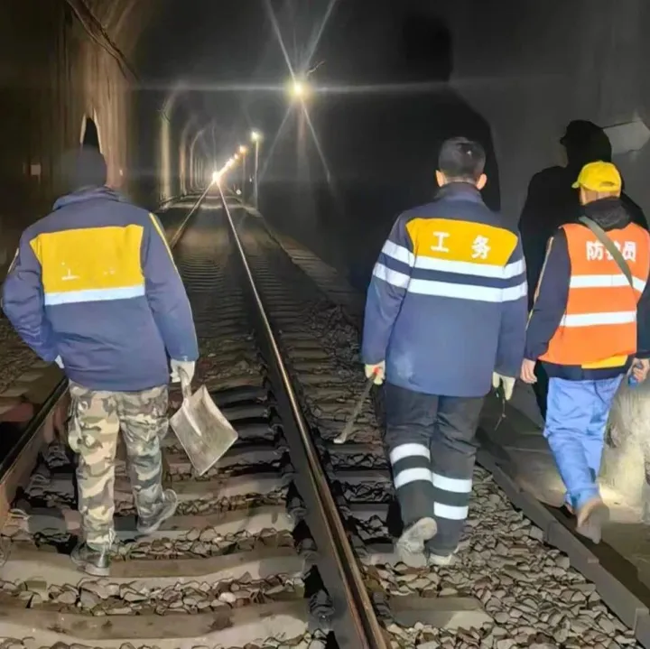 隧道深处，零下20摄氏度的冰霜与热血