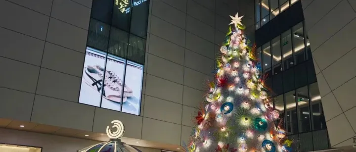 免费！厦门圣诞树打卡点汇总！还有局部飘雪、圣诞老人...