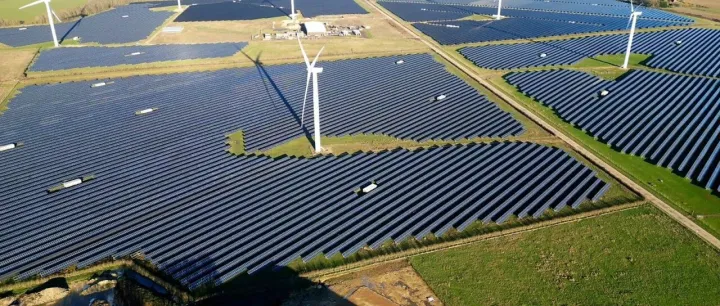 Hydrogen infrastructure: challenges and <em>solutions</em> for <em>scaling</em> up