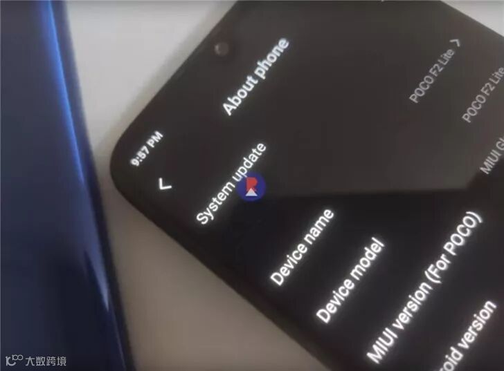 疑似Pocophone F2 Lite手机真机照曝光:骁龙765G+5000mAh