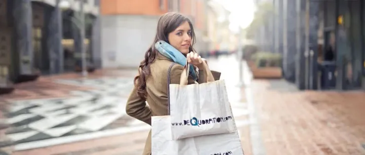 消费退潮时，看懂“换季”者先赢