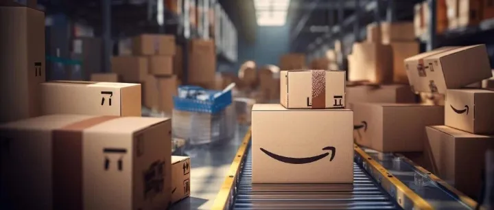 亚马逊旺季仓储费疯涨3倍，店铺余额一夜蒸发！