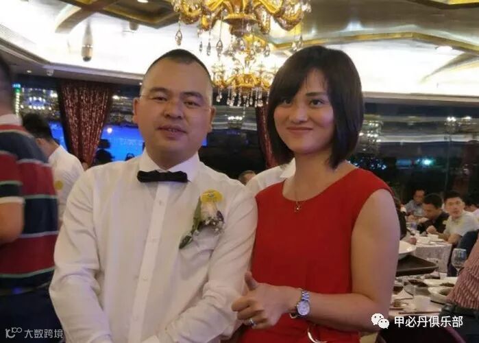 甲必丹会长张桅与富达会秘书长黎纯纯。