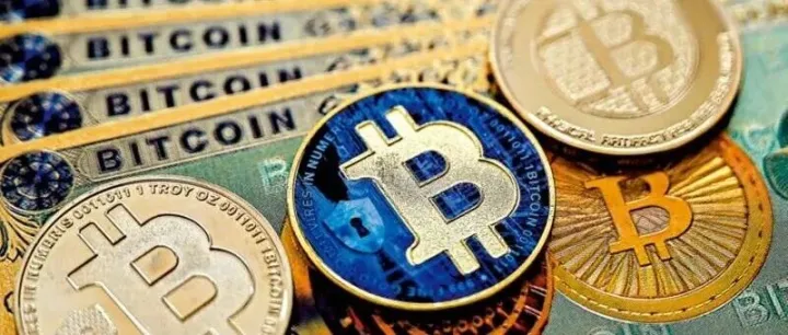 比特币暴跌至85000美元回吐2025年全部涨幅，投资者担忧宏观环境