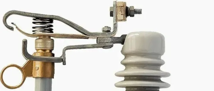 招标|户外跌落式<em>熔断</em>器、避雷器招标项目