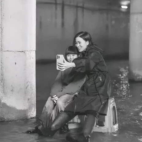 被爆镜头后真面目！TVB视后拍摄环境恶劣主动叫对手贴近：拎埋凳过嚟