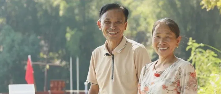 这对夫妻守渡口39年，他们的愿望是：去坐一回<em>高</em><em>铁</em><em>和</em><em>飞机</em>