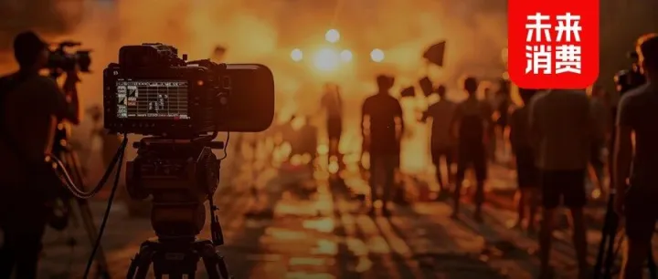 片酬翻百倍、粉丝掷万金：短剧明星重演爽文剧本｜深氪lite