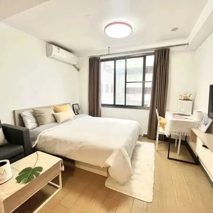 体育中心单间760/月