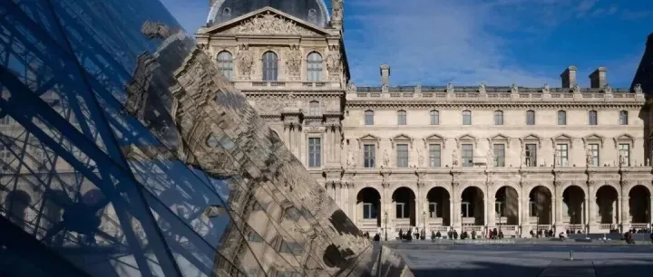 法媒：卢浮宫发生漏水事故致数百册书籍受损