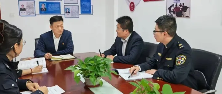 “要让群众有说话的地方，反映的问题有人管且一管到底！”【综治中心规范化建设典型人物】