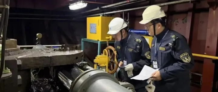 各地动态丨冷冷冷~ 海面降温 保障物资运输不“降温”！