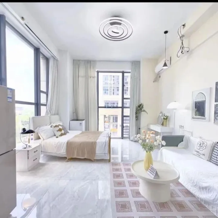 <em>西</em>塱一房一<em>厅</em>650/月