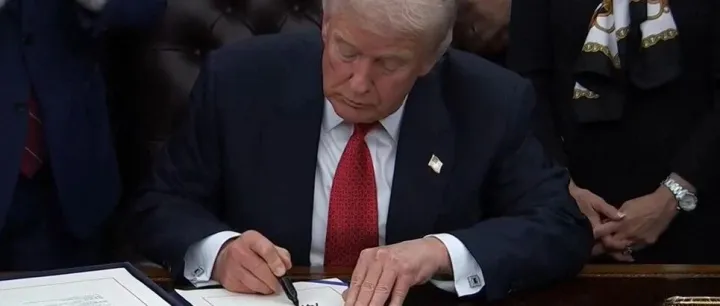 美国史上最长政府“停摆”结束