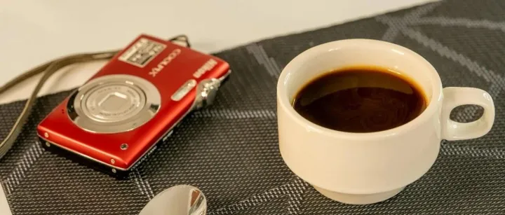 英国人来了，给他们喝速溶咖啡就可以了