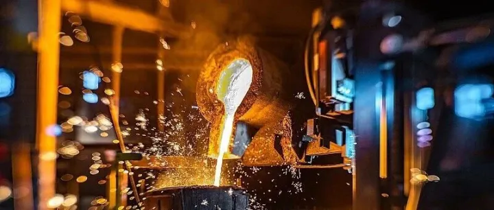 2025 三季度 A 股消费钢铁赛道业绩情况排名发布！用 iFinD Chat 一键获取数据与解析