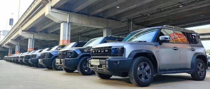 Grand choix de voitures, en bon état, à petits prix