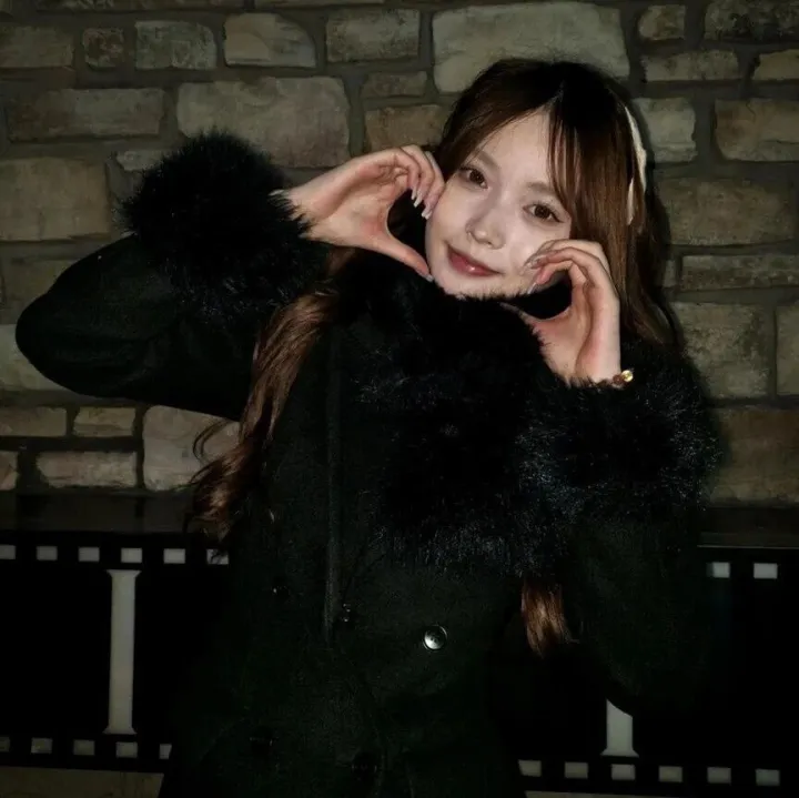 让照片“活”出立体感！OPPO Reno15的实况人像为啥这么好玩？