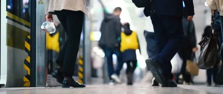 高校行政岗裁员风暴，来了！