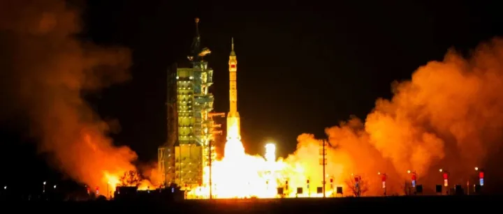 <em>现场</em>直击 | 神舟二十一号发射任务圆满成功！紫微科技<em>迪</em>迩五号试验队<em>现场</em>观摩学习