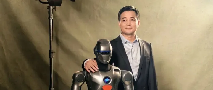 一脚踹翻CEO的机器人，完成A1+轮与A2轮融资