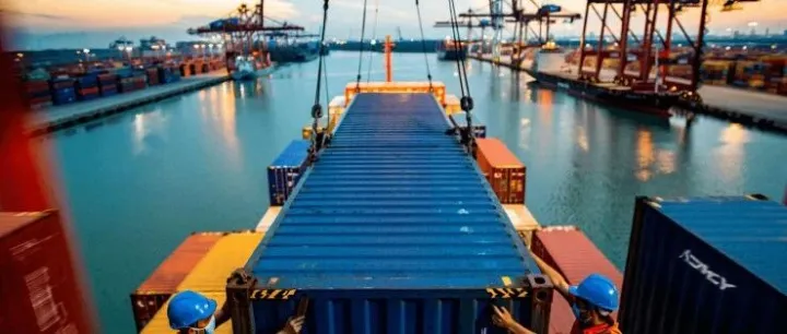 尽管加征关税，越南对美贸易顺差仍创历史新高