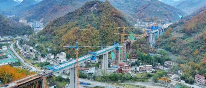 西康<em>高</em><em>铁</em>建成投运<em>时间</em>→