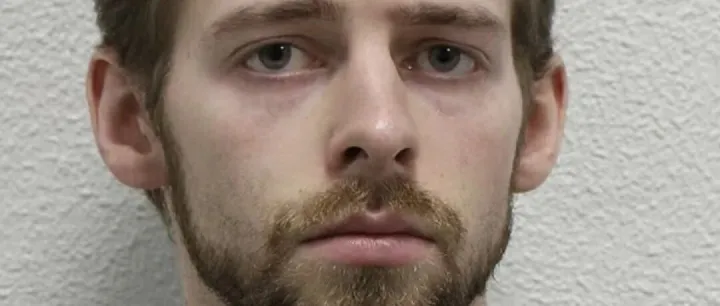 惨烈! 中国美女硕士遭富二代男友掐脖狂捅 脸上插着刀断气! 聊天记录曝光