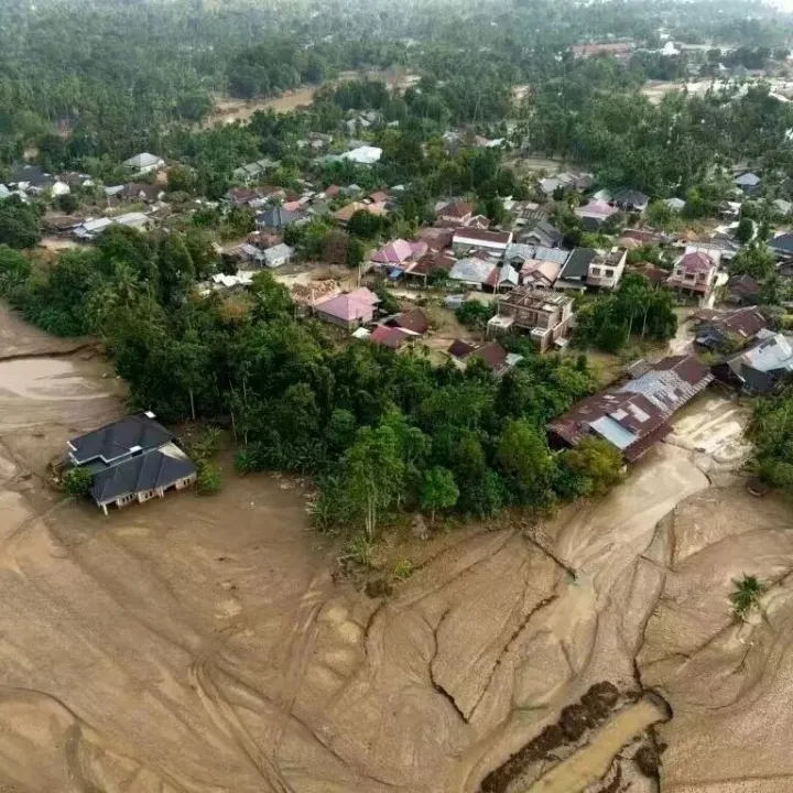 三一紧急调配设备，全力驰援印尼灾区