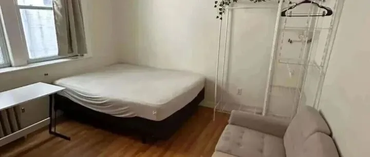 【租房】随时起租｜FenwayNEU/伯克利/bu｜两室无厅｜租金2600｜包水暖｜带家具